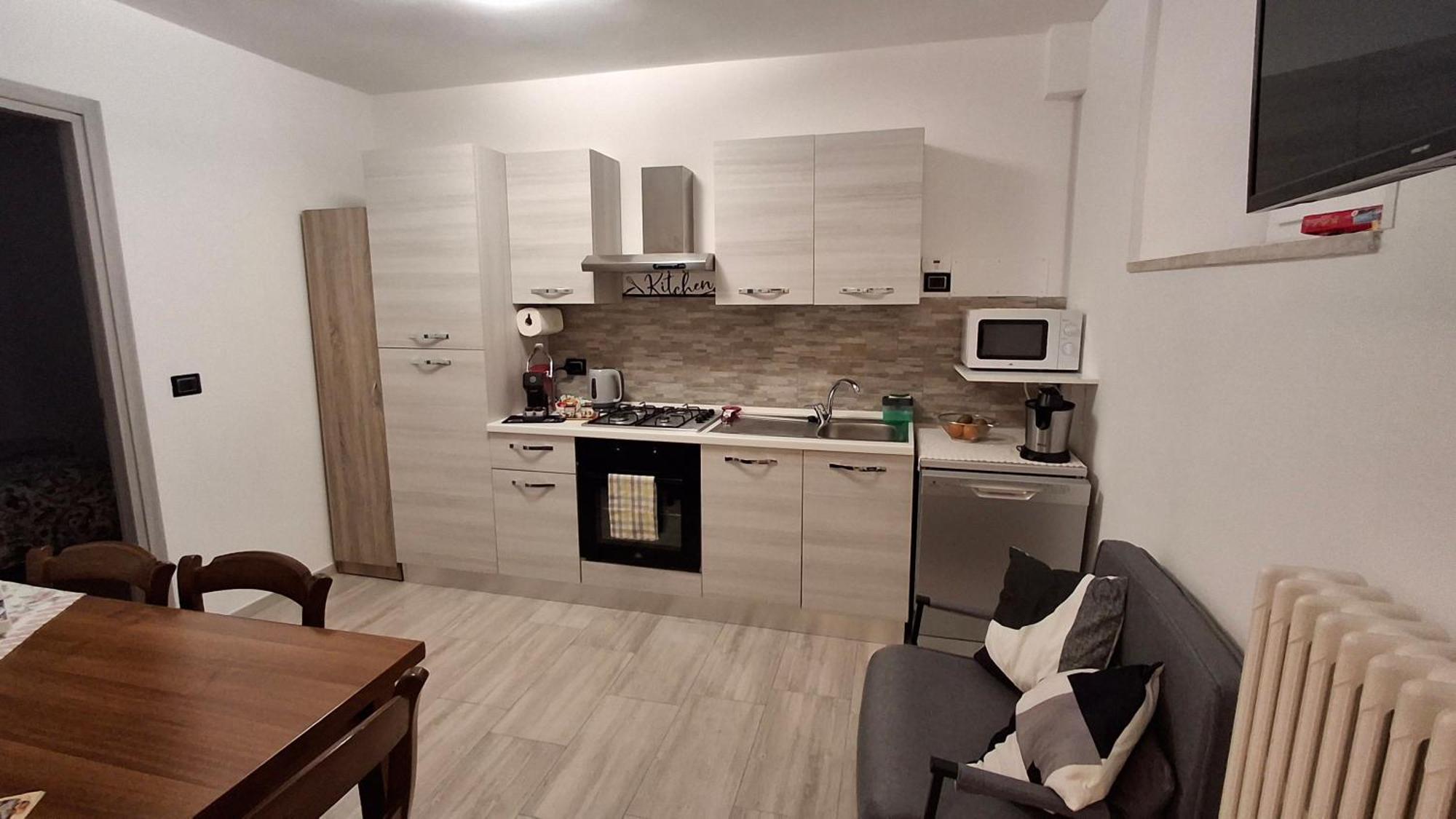 Pesa Apartment B&B Асколи-Пичено Экстерьер фото